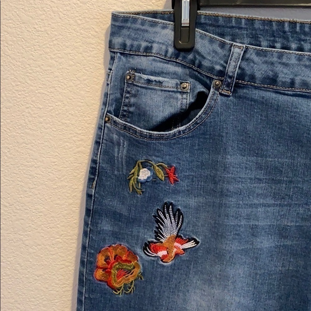 Patille Jeanswear Womens stitched design size 22. - Picture 2 of 7